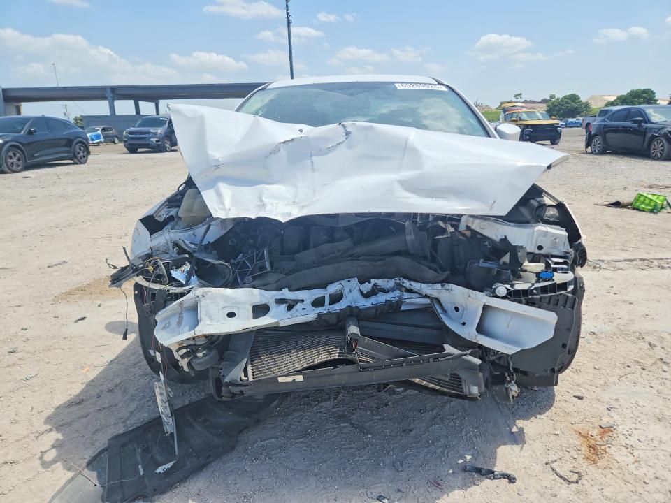 Photo 5 from auction – 2015 FORD FOCUS with VIN 1FADP3F2XFL263939