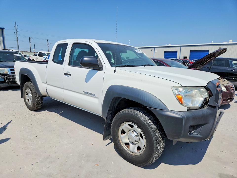 Photo 4 from auction – 2014 TOYOTA TACOMA with VIN 5TFTX4GN6EX032127