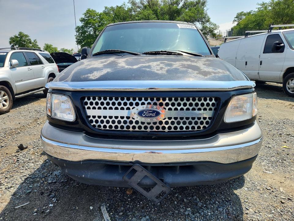 Photo 5 from auction – 2001 FORD F150 with VIN 1FTRW07L31KE66582