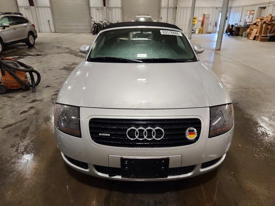 Photo 5 from auction – 2001 AUDI TT with VIN TRUUT28N211006694