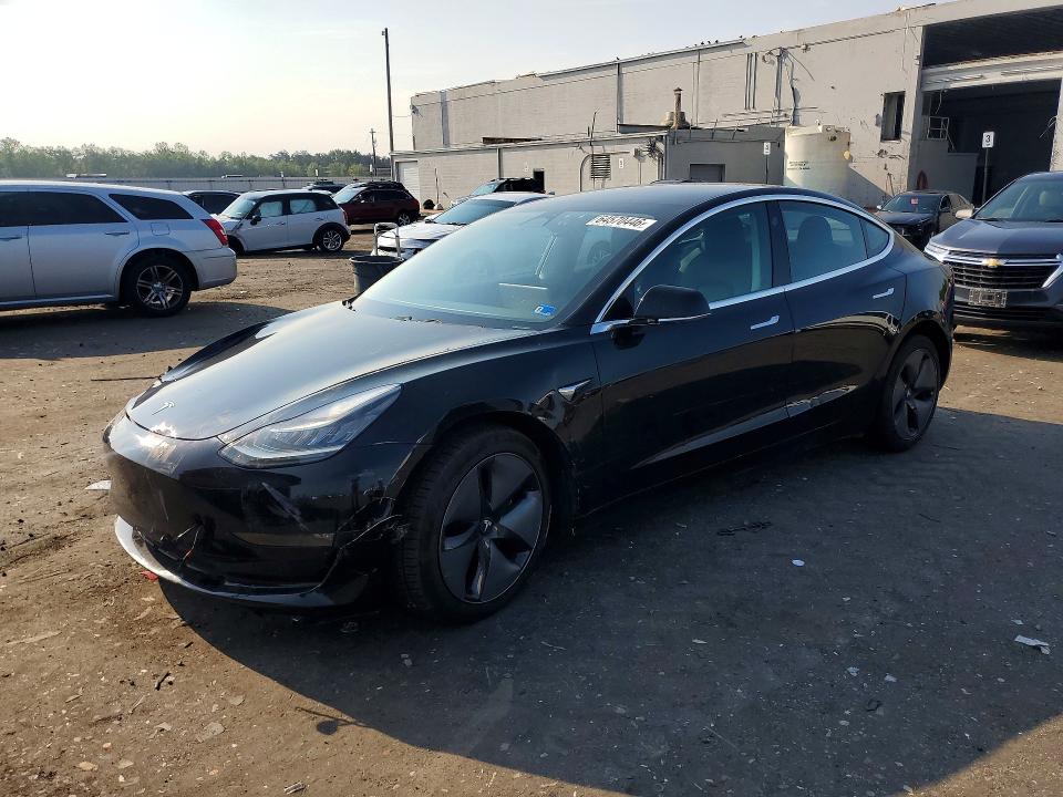 TESLA MODEL 3 2018 with VIN 5YJ3E1EB8JF182354 - Photo from auction
