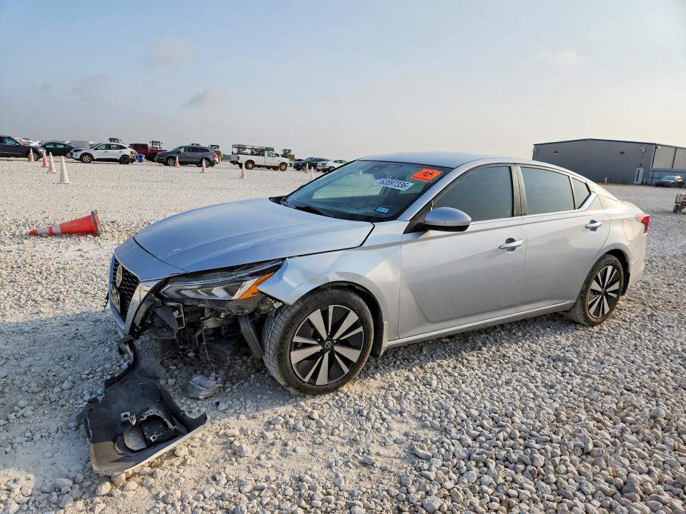 NISSAN ALTIMA 2022 with VIN 1N4BL4DV1NN336737 - Photo from auction