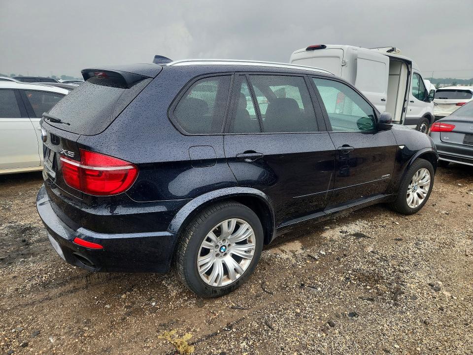 Photo 3 from auction – 2013 BMW X5 with VIN 5UXZV8C5XD0C16265