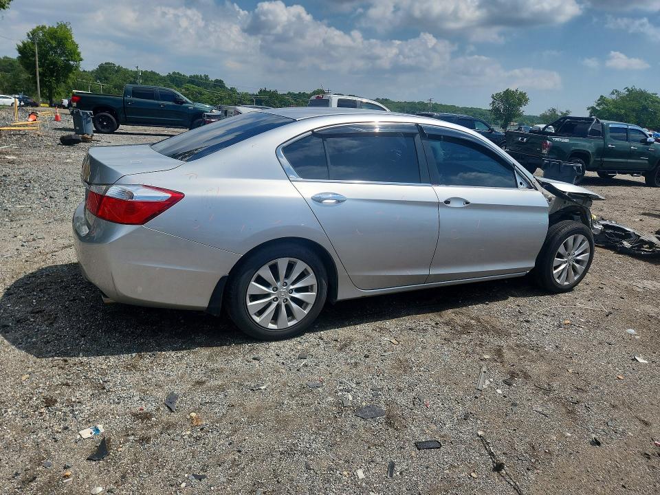 Photo 3 from auction – 2014 HONDA ACCORD with VIN 1HGCR2F74EA049823