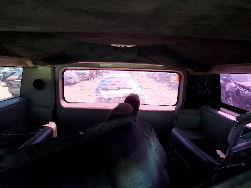 Фото 10 с аукциона – 2003 HUMMER H2 с VIN 5GRGN23U03H134649
