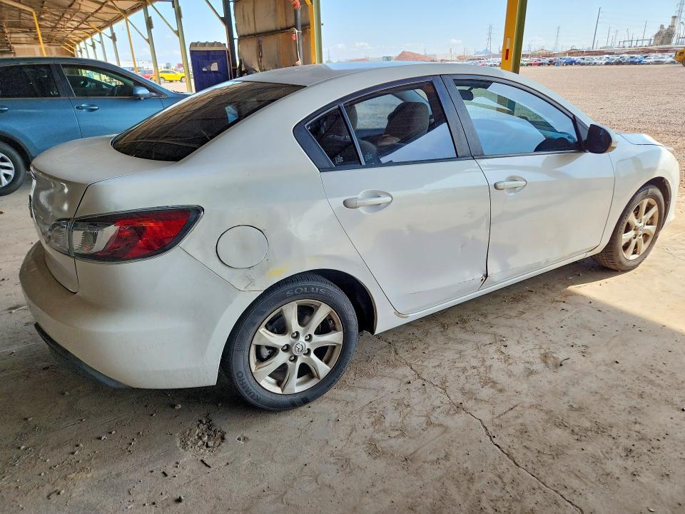 Foto 3 de la subasta – 2010 MAZDA 3 con VIN JM1BL1SF6A1189112