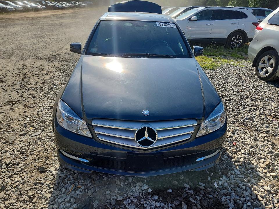 Photo 5 from auction – 2011 MERCEDES-BENZ C with VIN WDDGF8BB1BR139939