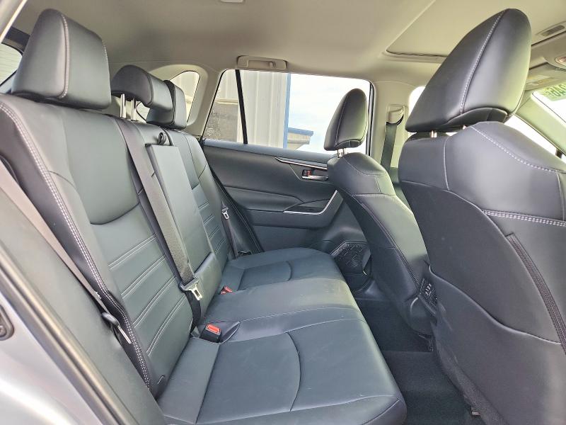 Photo 10 from auction – 2025 TOYOTA RAV4 with VIN JTMB6RFV0SD156341