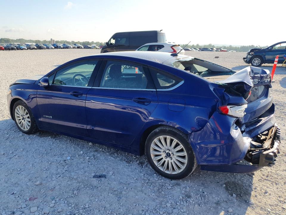 Photo 2 from auction – 2016 FORD FUSION with VIN 3FA6P0LU7GR123833