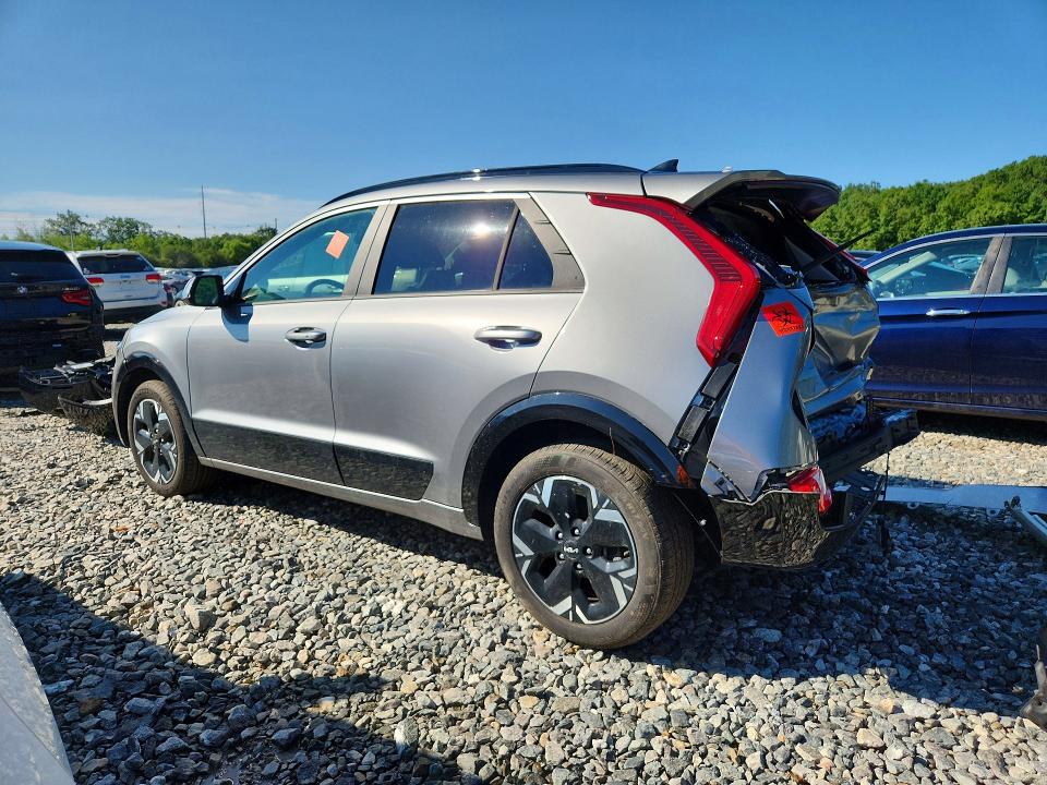 Photo 2 from auction – 2023 KIA NIRO with VIN KNDCR3L12P5053949