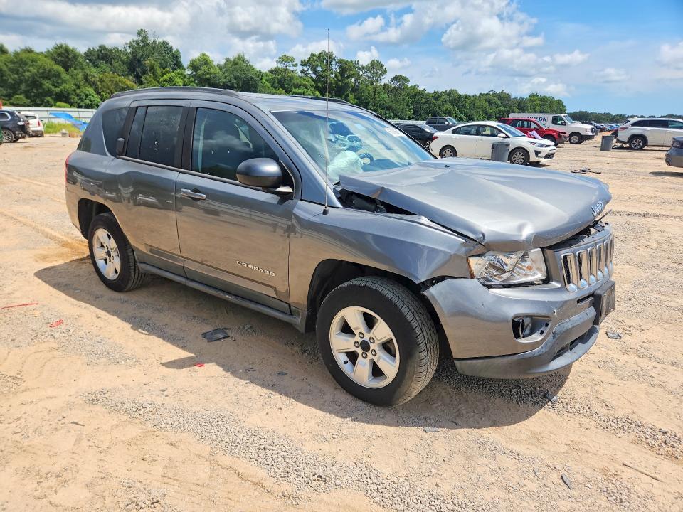 Photo 4 from auction – 2013 JEEP COMPASS with VIN 1C4NJCEA1DD223121