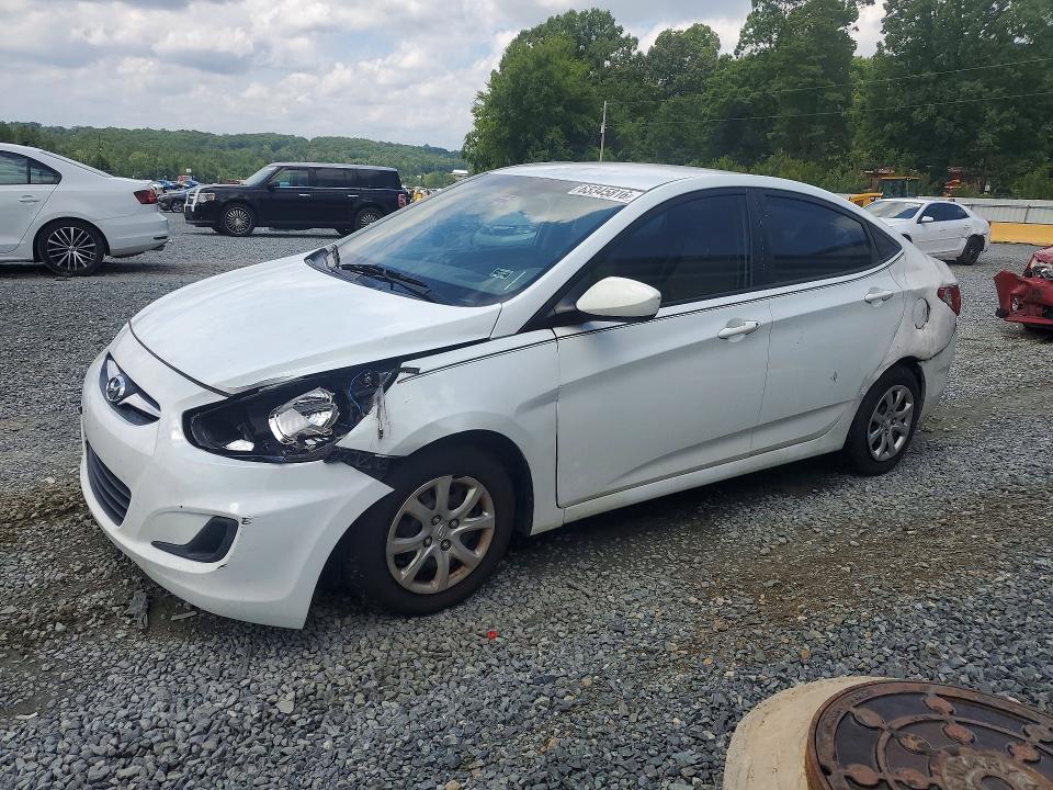 HYUNDAI ACCENT 2013 with VIN KMHCT4AE0DU585646 - Photo from auction