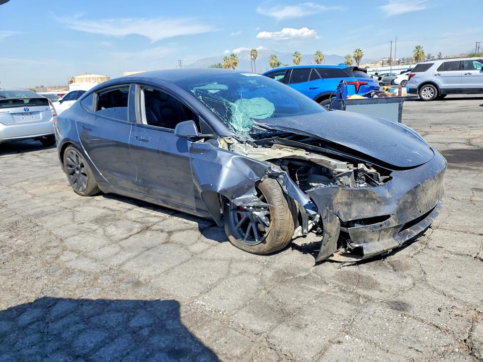 صورة رقم 4 من المزاد - 2022 TESLA MODEL 3 مع VIN 5YJ3E1EB6NF194850