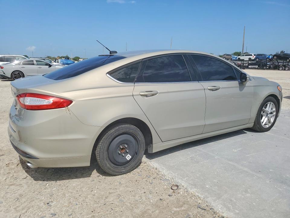 Photo 3 from auction – 2015 FORD FUSION with VIN 3FA6P0HD0FR249278