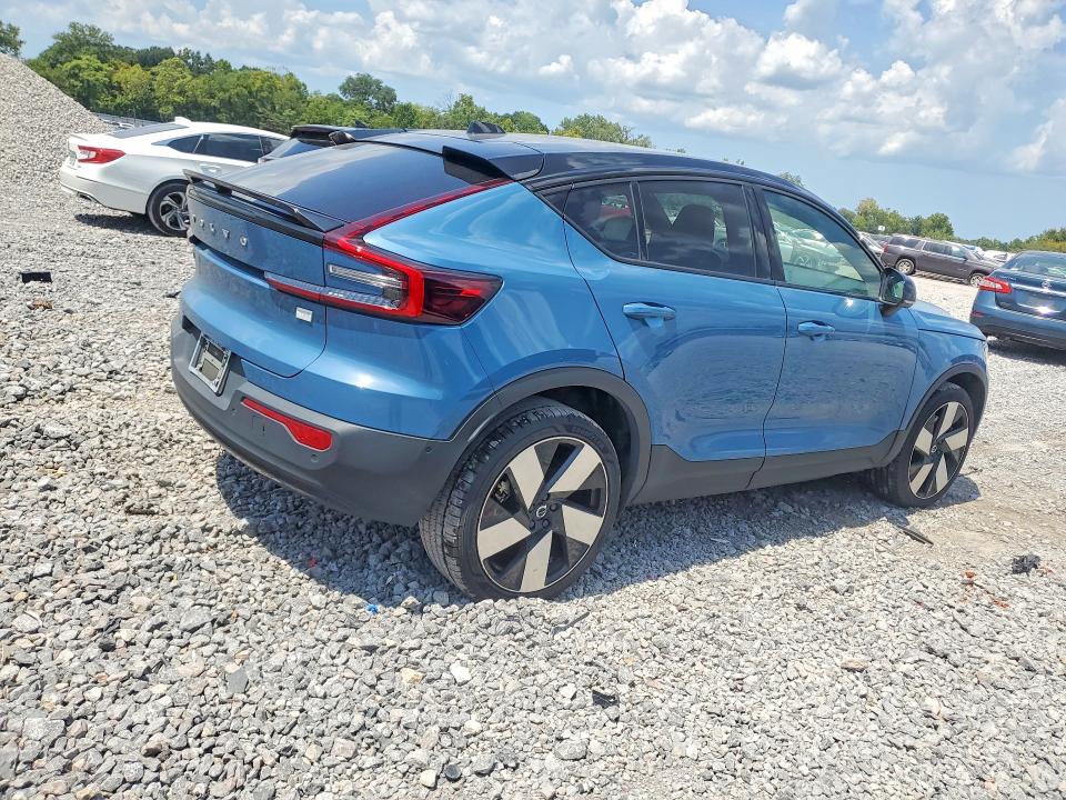 Photo 3 from auction – 2022 VOLVO C40 with VIN YV4ED3GB9N2004074