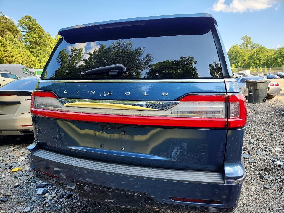Photo 6 from auction – 2019 LINCOLN NAVIGATOR with VIN 5LMJJ2LTXKEL19052