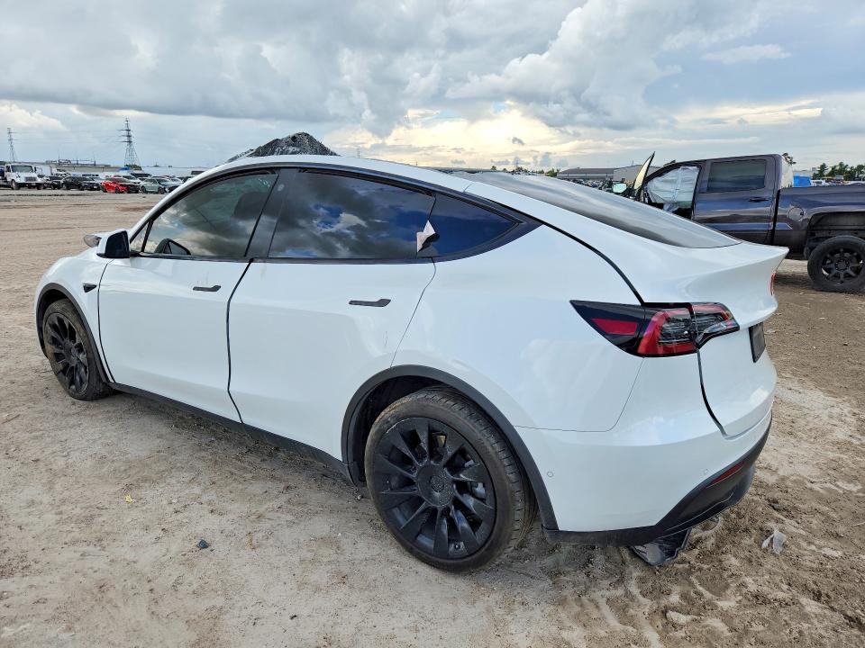 Photo 2 from auction – 2022 TESLA MDL Y with VIN 7SAYGDEE2NF386426