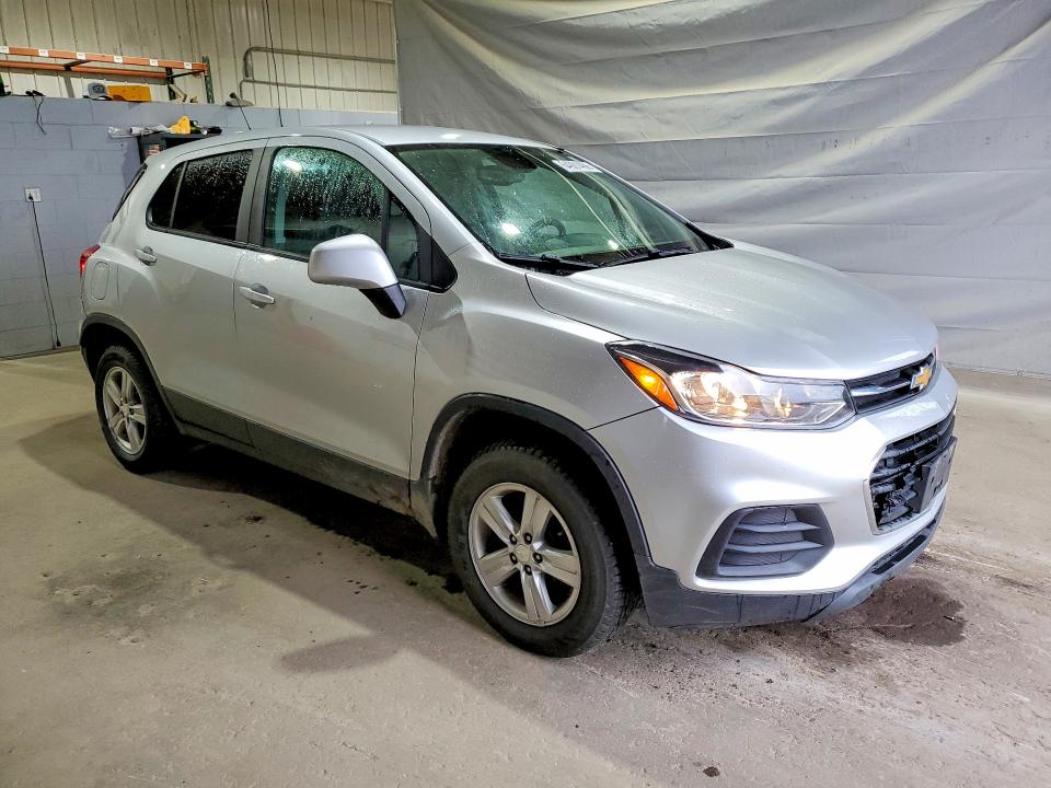 Photo 4 from auction – 2020 CHEVROLET TRAX with VIN 3GNCJNSB8LL215386