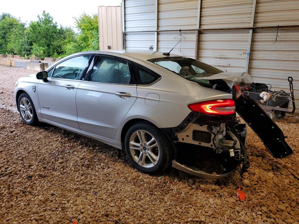 Photo 2 from auction – 2018 FORD FUSION with VIN 3FA6P0LU8JR207912