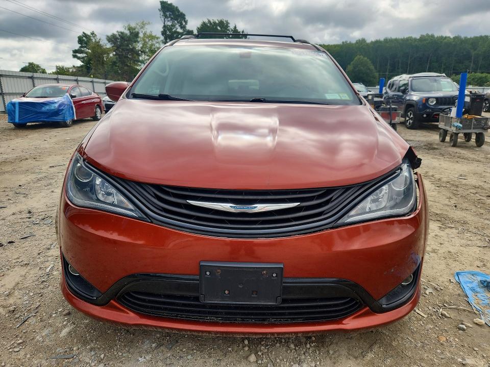 Photo 5 from auction – 2018 CHRYSLER PACIFICA with VIN 2C4RC1L72JR340707