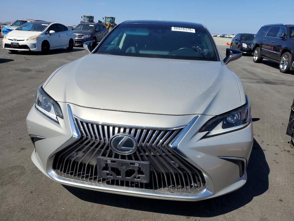 Zdjęcie 5 z aukcji – 2019 LEXUS ES z VIN 58ABZ1B14KU038874