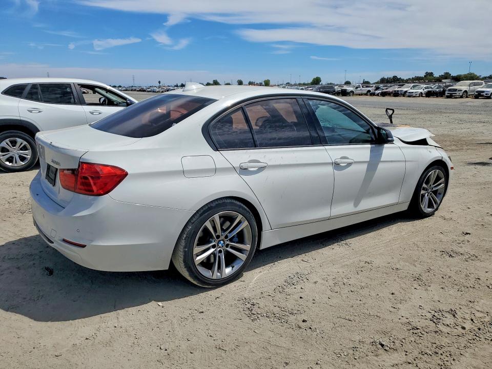 Photo 3 from auction – 2015 BMW 328 with VIN WBA3C1C5XFP853262