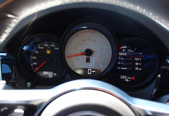Photo 8 from auction – 2015 PORSCHE MACAN with VIN WP1AB2A54FLB68489