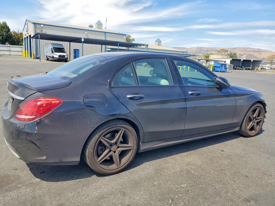 Photo 3 from auction – 2016 MERCEDES-BENZ C with VIN 55SWF6EB9GU159390