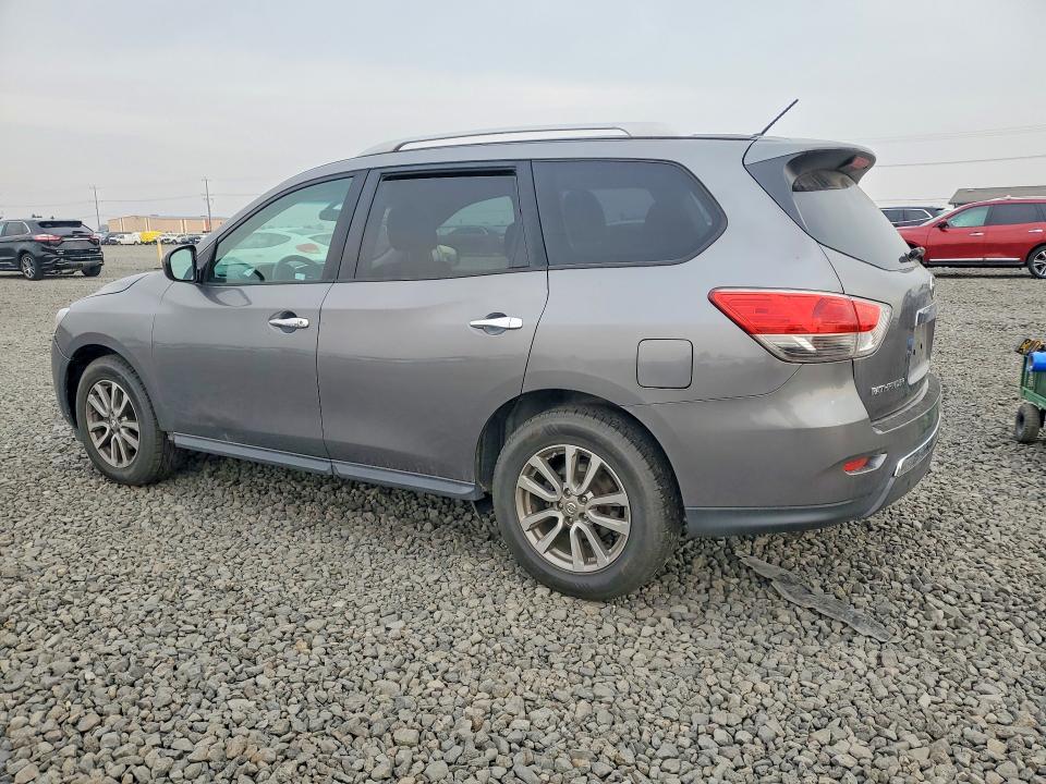 Photo 2 from auction – 2015 NISSAN PATHFINDER with VIN 5N1AR2MN2FC679977