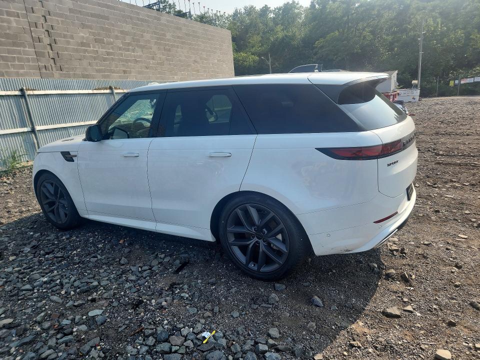 Снимка 2 от търг – 2026 LAND ROVER RANGE ROVER SPORT с VIN SAL1L9FU3TA638048