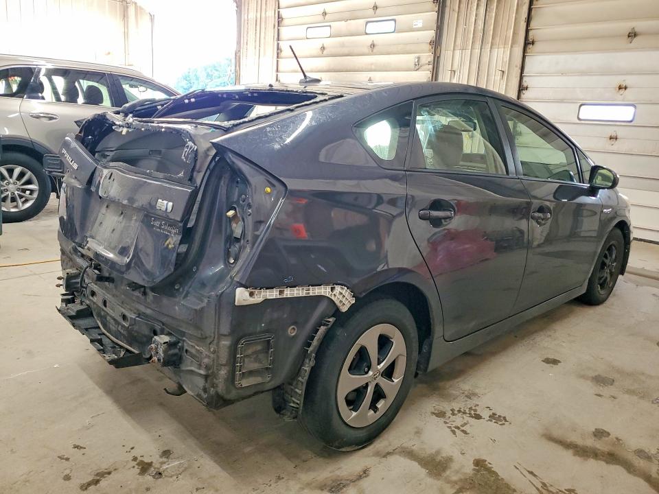 Photo 3 from auction – 2015 TOYOTA PRIUS with VIN JTDKN3DU1F0424014