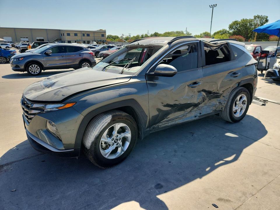 HYUNDAI TUCSON 2022 с VIN 5NMJB3AE9NH039266 - Снимка от търг