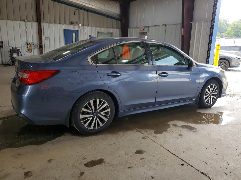 Photo 3 from auction – 2018 SUBARU LEGACY with VIN 4S3BNAF65J3027285
