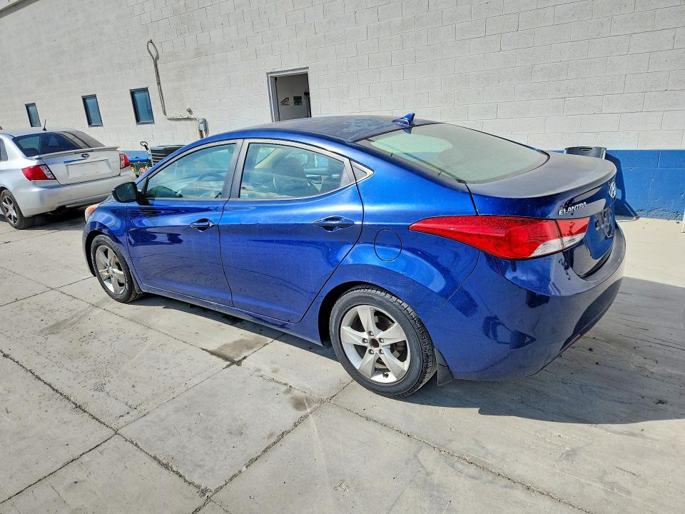 Photo 2 from auction – 2013 HYUNDAI ELANTRA with VIN KMHDH4AE2DU684393
