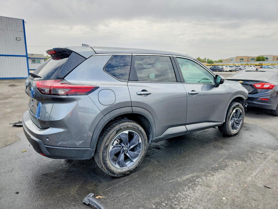 Photo 3 from auction – 2025 NISSAN ROGUE with VIN 5N1BT3BA2SC827759
