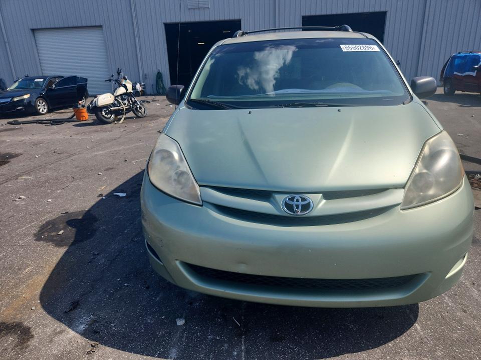 Photo 5 from auction – 2007 TOYOTA SIENNA with VIN 5TDZK23C77S098101