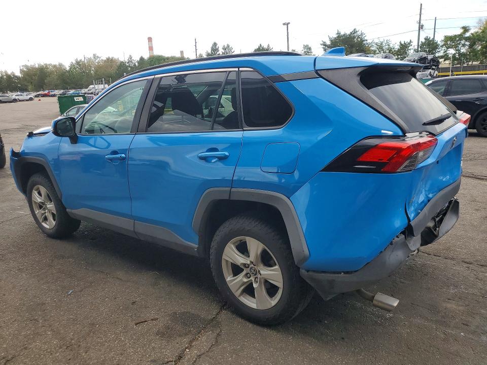 Photo 2 from auction – 2020 TOYOTA RAV4 with VIN 2T3P1RFV4LC125328