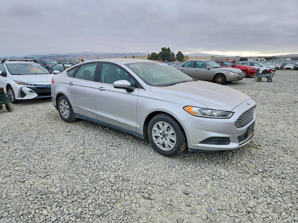 Photo 4 from auction – 2014 FORD FUSION with VIN 3FA6P0G74ER270001