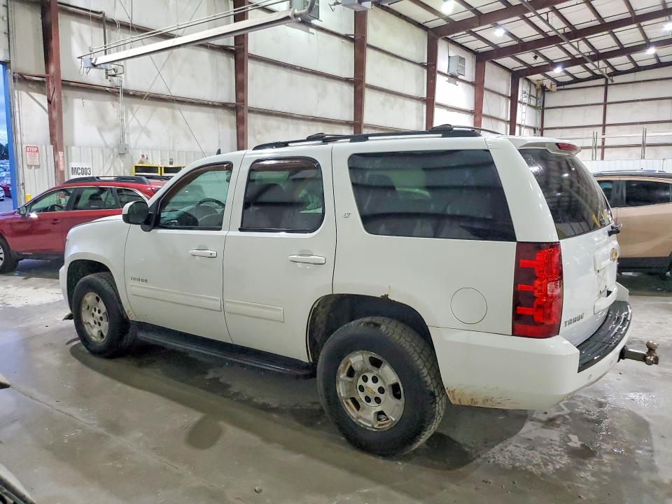 Photo 2 from auction – 2011 CHEVROLET TAHOE with VIN 1GNSKBE09BR107593
