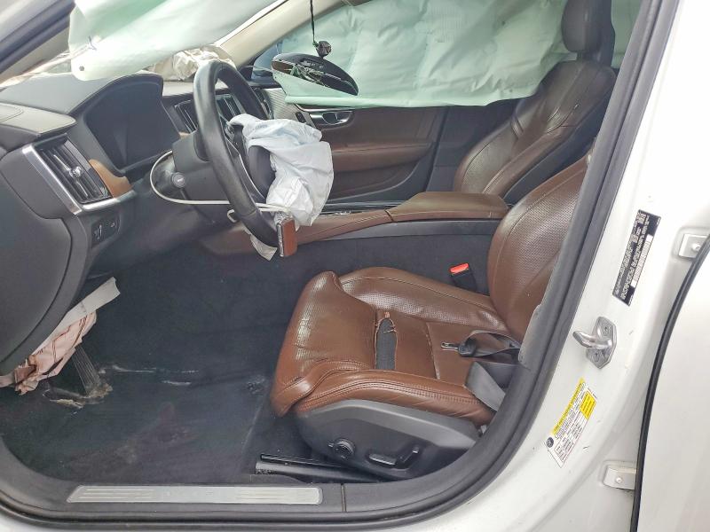 Photo 7 from auction – 2018 VOLVO S90 with VIN LVY992ML1JP006680