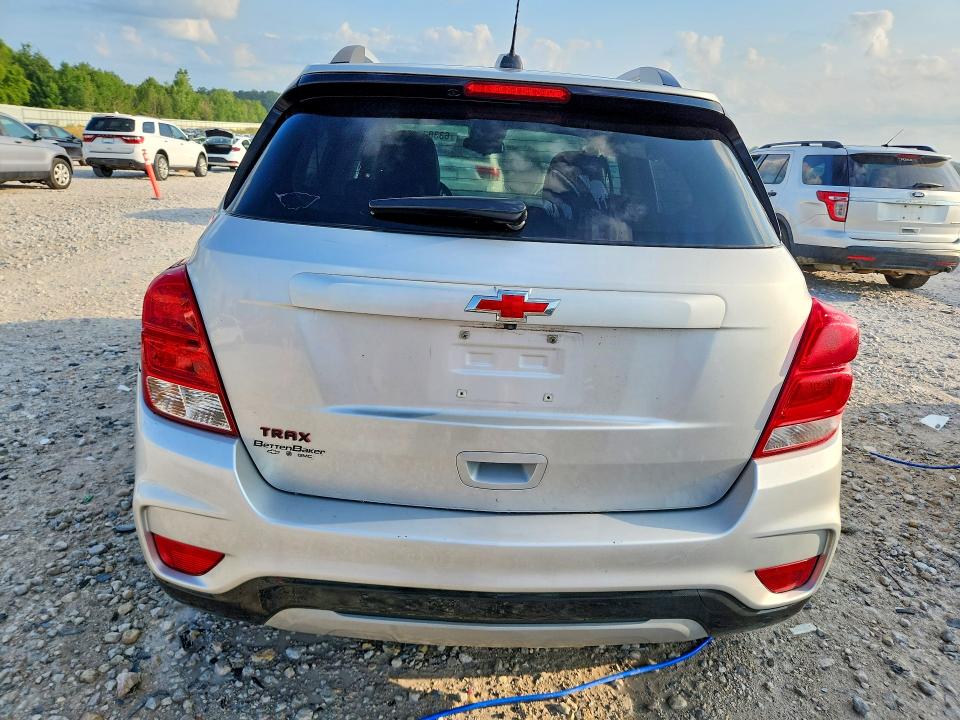 Photo 6 from auction – 2020 CHEVROLET TRAX with VIN KL7CJPSB4LB319473