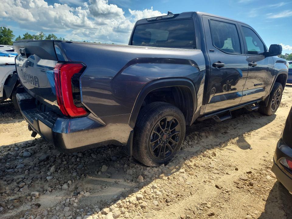 Photo 3 from auction – 2024 TOYOTA TUNDRA with VIN 5TFLA5DB7RX187454
