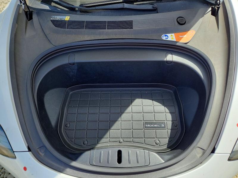 Photo 11 from auction – 2017 TESLA MODEL 3 with VIN 5YJ3E1EA3HF002053