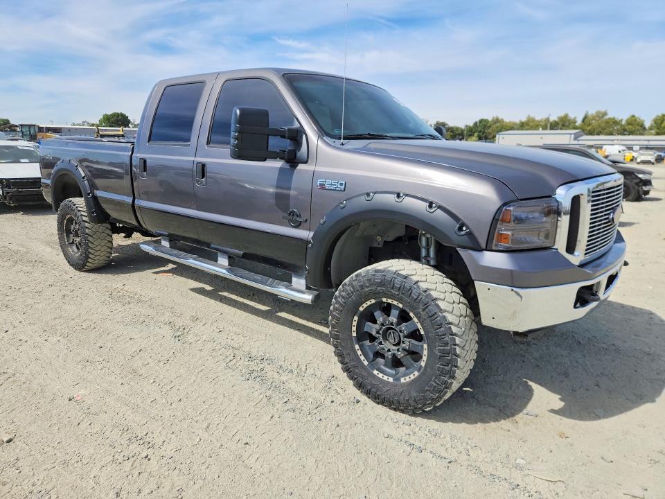 Photo 4 from auction – 2002 FORD F250 with VIN 1FTNW21F92EB86324
