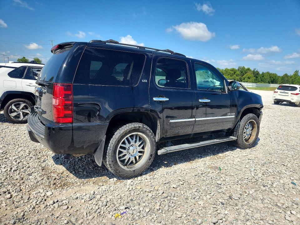 Photo 3 from auction – 2013 CHEVROLET TAHOE with VIN 1GNSKCE02DR255321