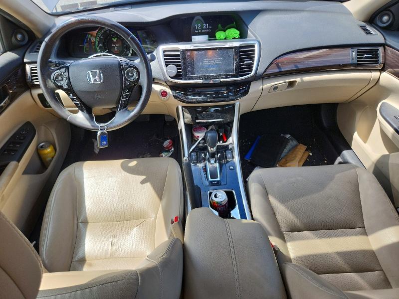 Photo 8 from auction – 2017 HONDA ACCORD with VIN JHMCR6F51HC023286