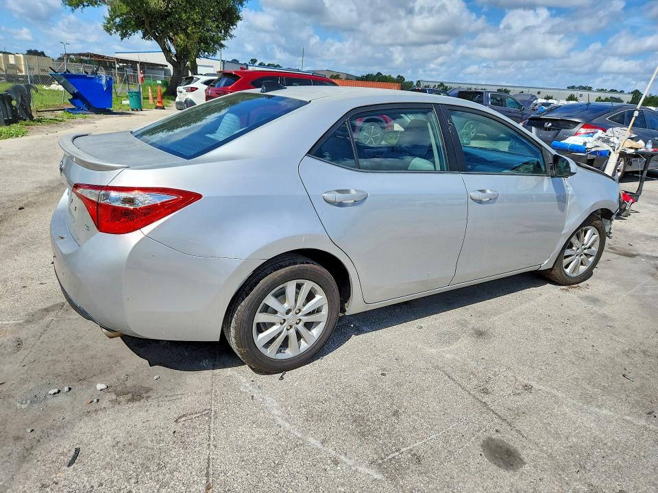 Photo 3 from auction – 2014 TOYOTA COROLLA with VIN 2T1BURHE5EC223374