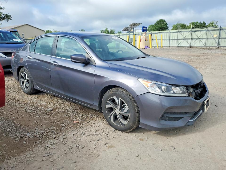 Photo 4 from auction – 2017 HONDA ACCORD with VIN 1HGCR2F37HA163378