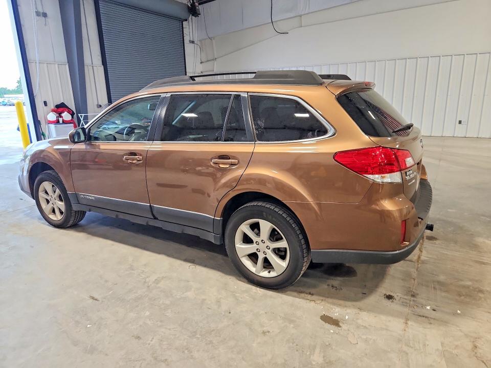 Photo 2 from auction – 2013 SUBARU OUTBACK with VIN 4S4BRDAC9D2275886