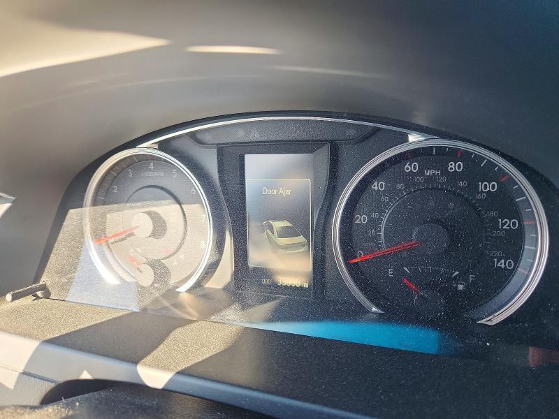 Photo 9 from auction – 2017 TOYOTA CAMRY with VIN 4T1BF1FK1HU287614